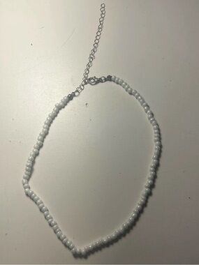 Amazon White Beaded Necklace with Silver Chain Accent